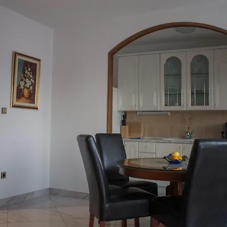 Apartman Apartman Joy Cube